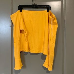 Plus size - off the shoulder - crop top